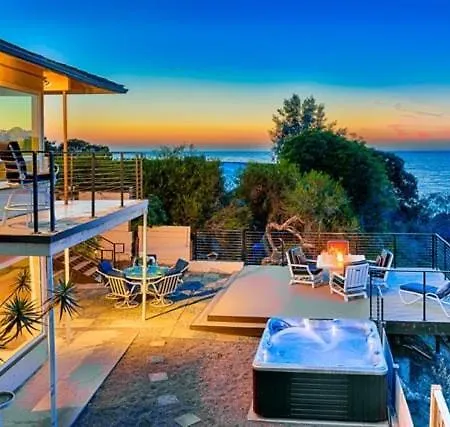 T1740 - Ocean View Estate Villa